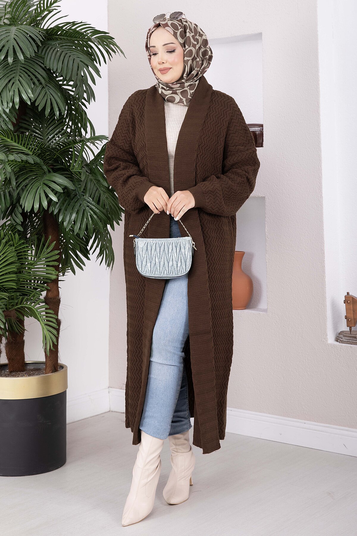 Long Patterned Knit Cardigan with Shawl Collar Brown - الصورة 3