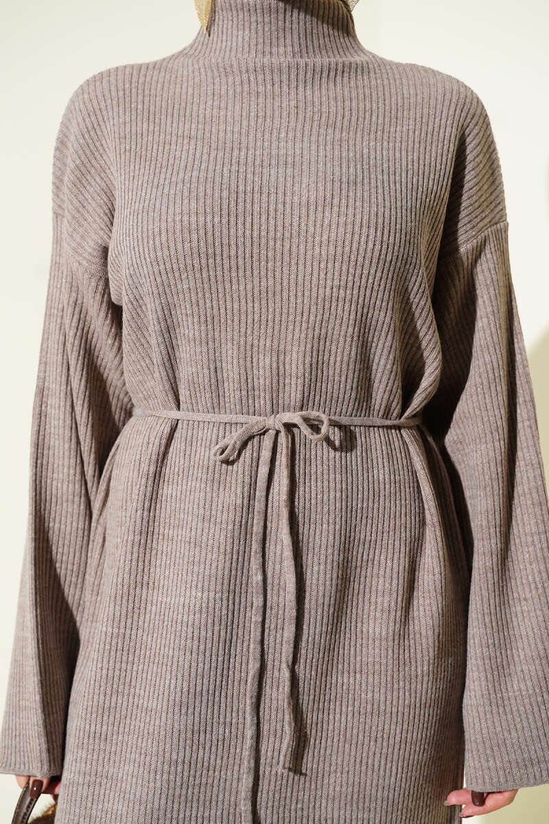Loose Belted Knit Dress Mink - الصورة 4