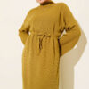 ⁦Loose Belted Knit Dress Oil Green⁩ - الصورة ⁦2⁩