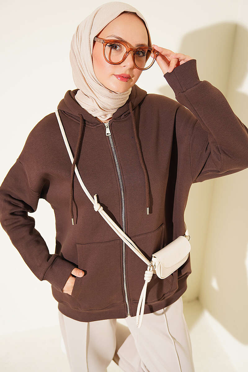 Cardigan Brown