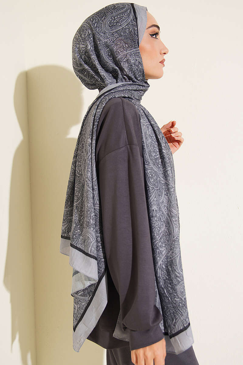 Striped Detailing Ethnic Pattern Shawl Grey - Image 3