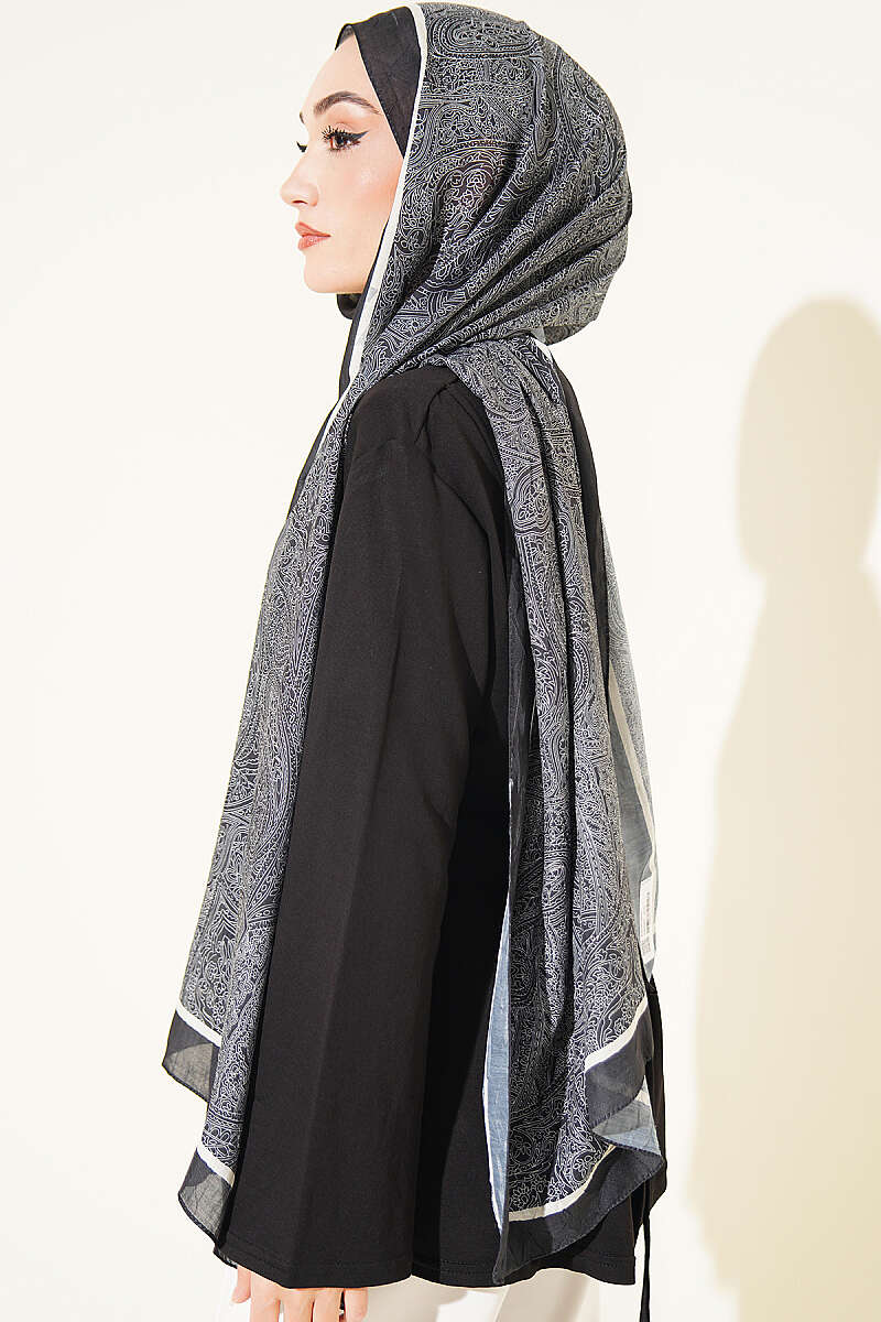 Striped Detailing Ethnic Pattern Shawl Black - الصورة 3