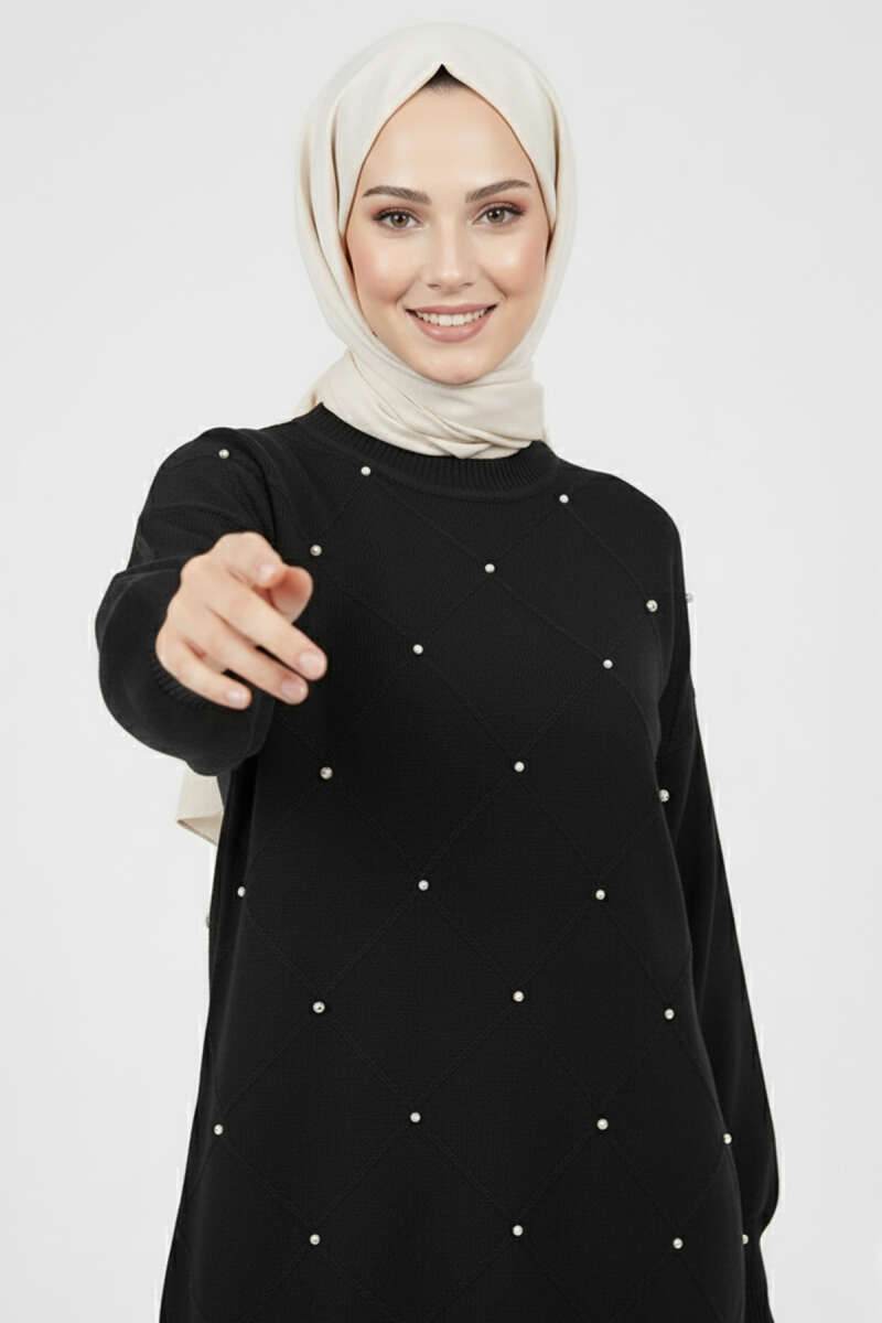 Embroidered Knit Tunic with Beaded Detailing Black