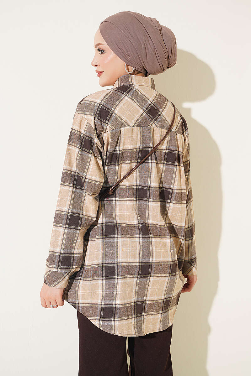 Checkered shirt with a single pocket detail Beige – Image 3