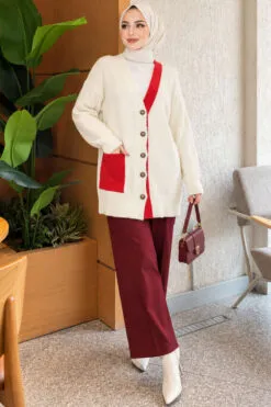 Alternative view of Two-Pocket Detail Fringed Cardigan Ecru
