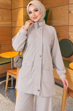 Alternative view of Canvas-Style Two-Piece Set with Pocket and Zip Beige