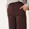 Three-Thread Pocket Pants Brown – Bild 4