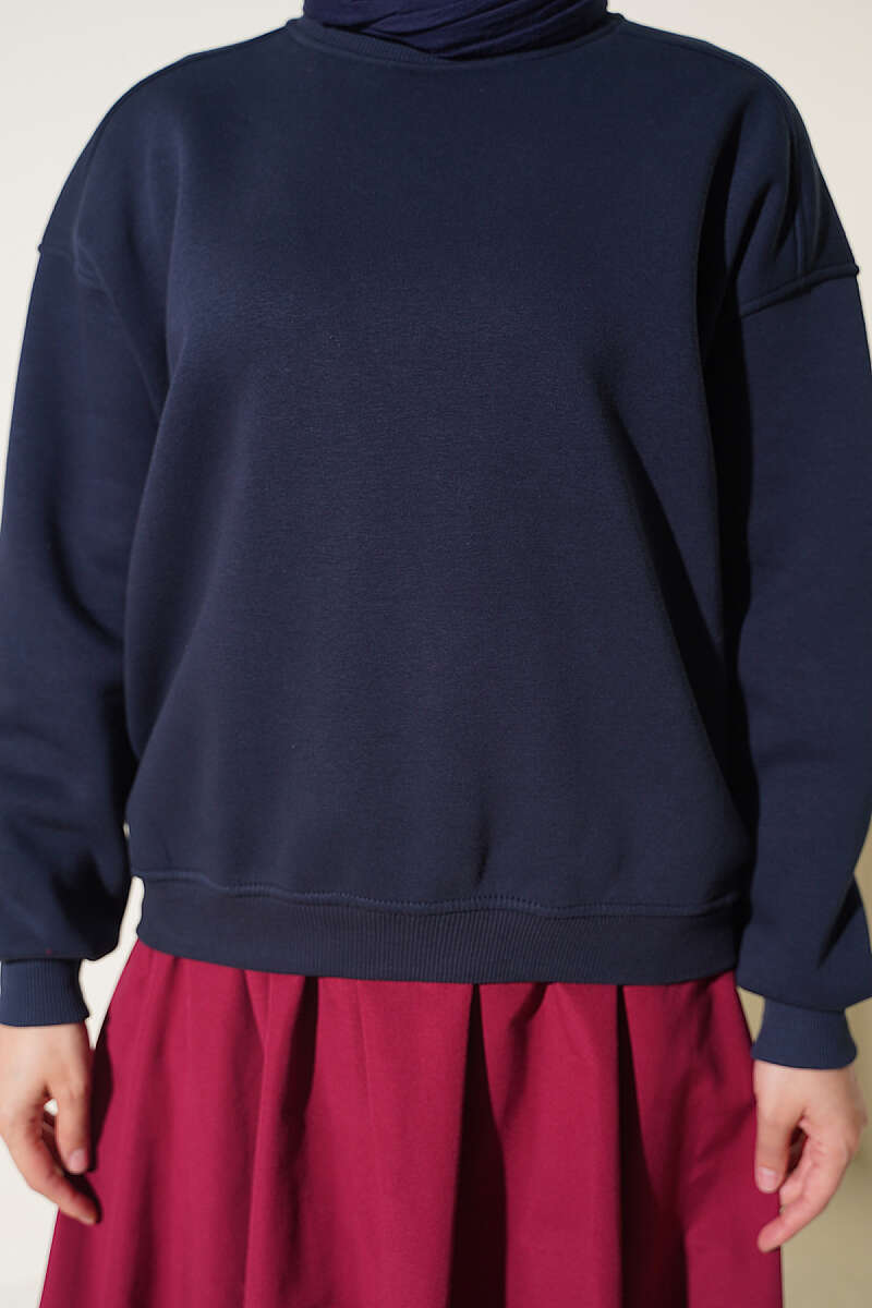 Three-Thread French Terry Sweatshirt Navy Blue - الصورة 4