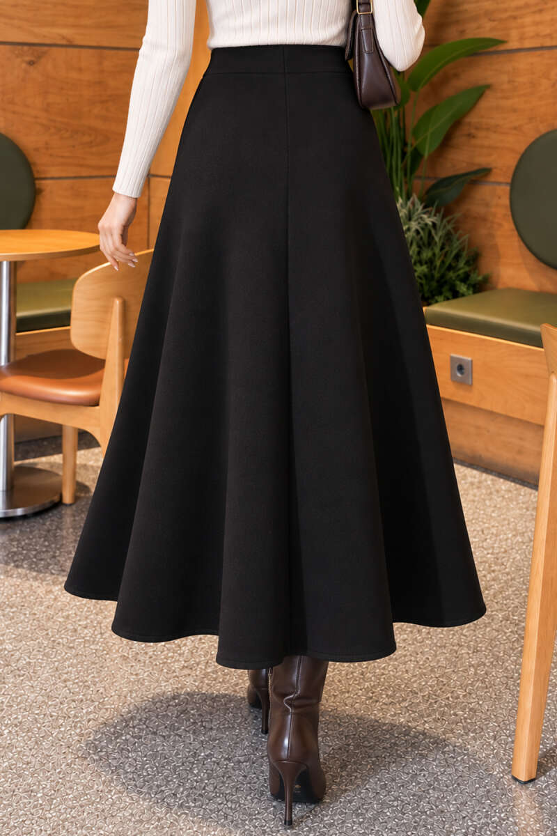 Long Scuba Skirt Black – Bild 4