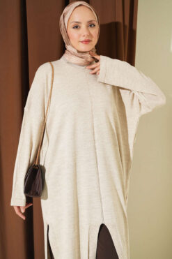 Alternative view of Long Ribbed Knit Tunic with Side Slit Details Stone