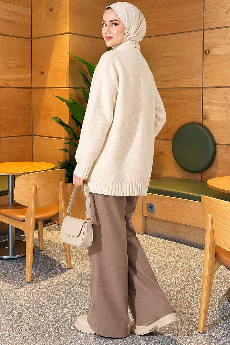 V-Neck Button-Front Oversized Knit Cardigan Ecru – Bild 4