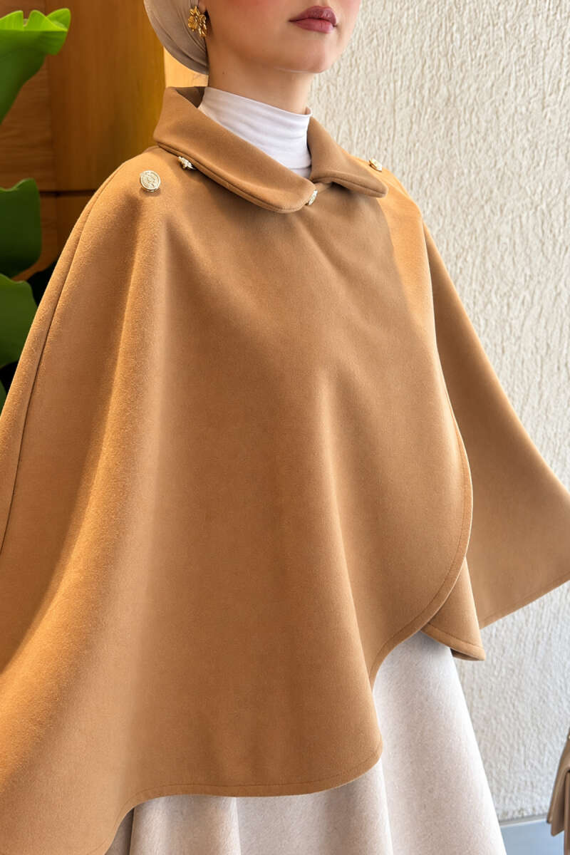 Button-Detail Collar Poncho Camel - الصورة 4