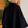 Button-Detail Collar Poncho Black - الصورة 3