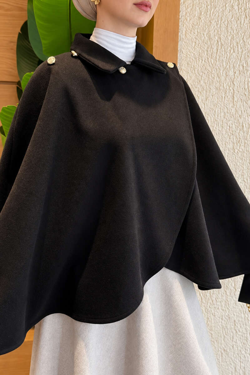 Button-Detail Collar Poncho Black - الصورة 4