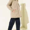 Fur-Collared Quilted Short Jacket Beige – Bild 2
