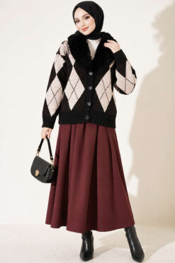 Alternative view of Fur-Collared Honeycomb Pattern Knit Cardigan Black