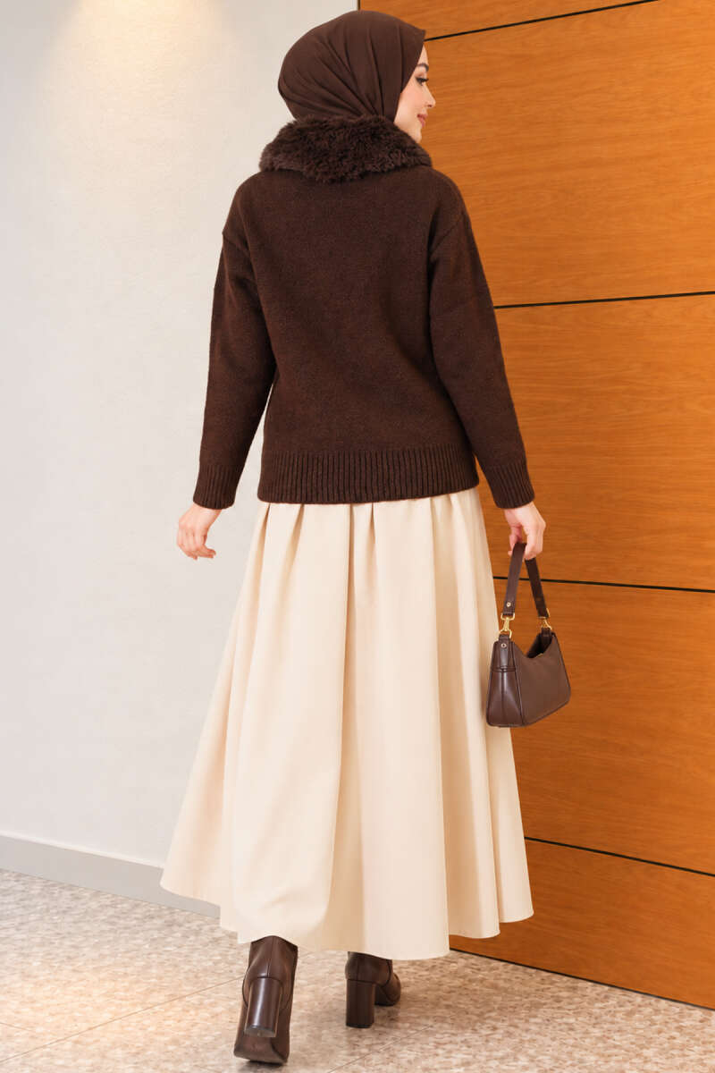 Fuzzy Collar Buttoned Knitted Cardigan Brown - الصورة 4