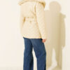 ⁦Fur-Collared Shiny Jacket Cream⁩ - الصورة ⁦3⁩