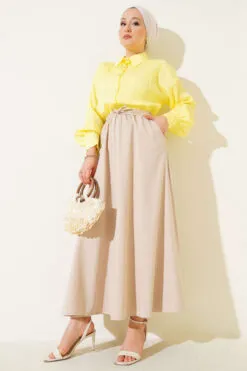 Alternative view of Basic Side Pocket Hem Edge Skirt Beige