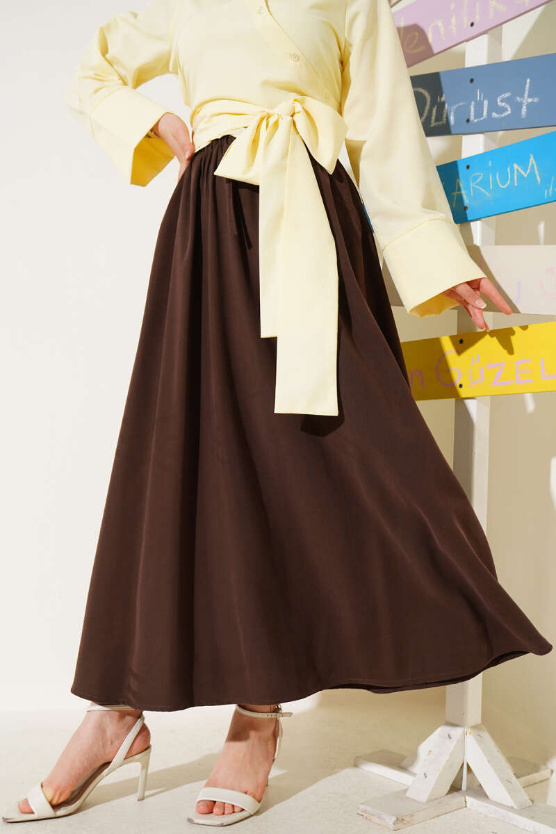 Basic Side Pocket Hem Edge Skirt Brown