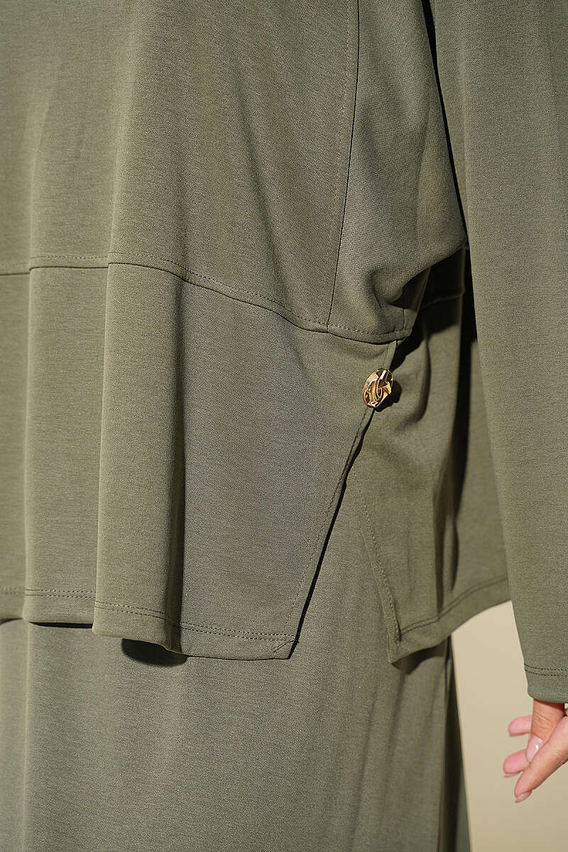 Button-Details Hem French Terry Two-Piece Set Khaki – Bild 4