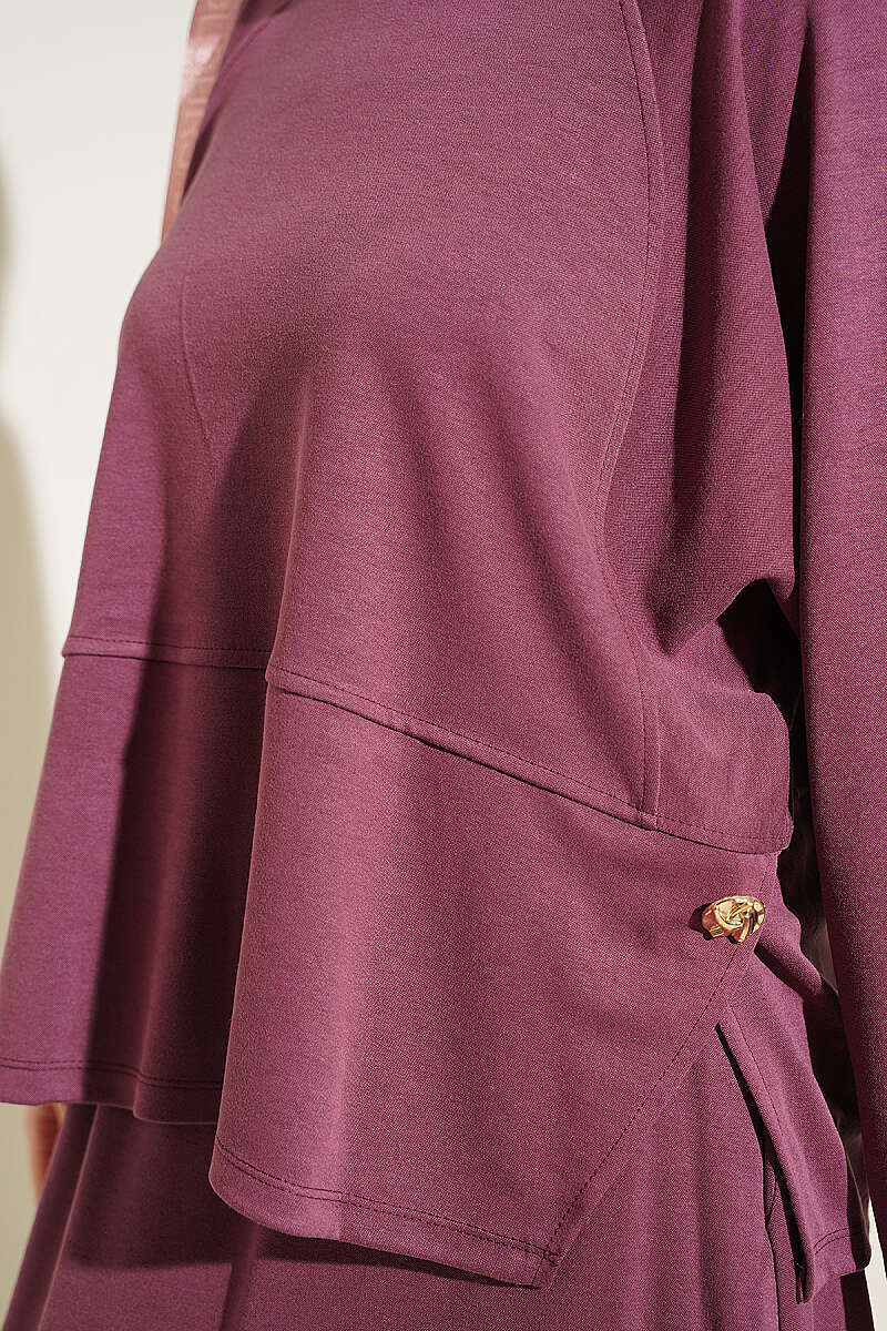 Button-Details Hem French Terry Two-Piece Set Plum - الصورة 4