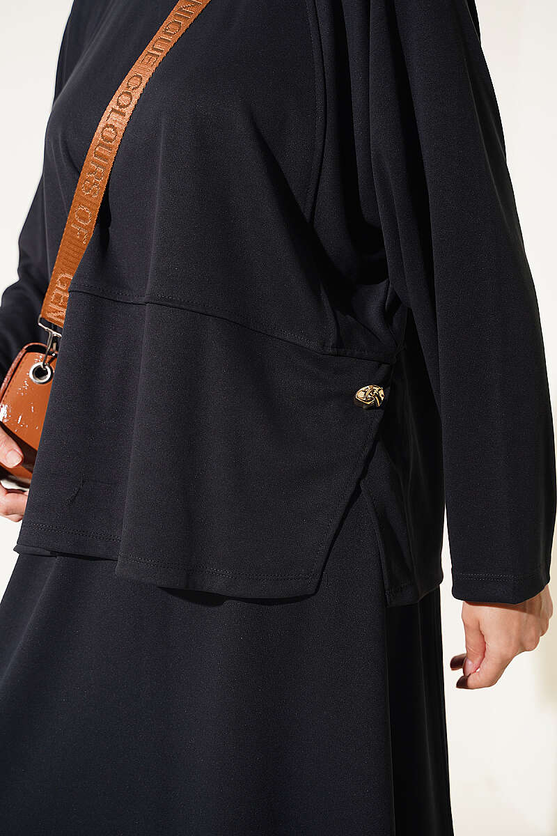 Button-Details Hem French Terry Two-Piece Set Black - الصورة 4