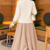 Leaf-Embroidered Button-Detail Knit Cardigan Beige – Bild 3