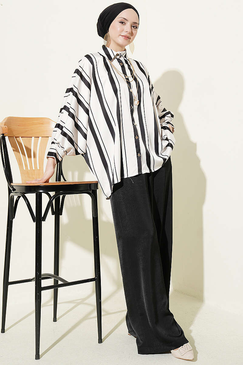 Asymmetrical Striped Satin Shirt with Batwing Sleeves Jet Black - الصورة 2